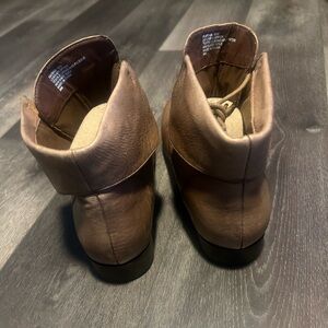 Women’s size 10 boots